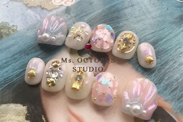 光療甲是先上光療膠還是底膠 光療甲的步驟操作方法 光療甲是先上光療膠還是底膠 光療甲的步驟操作方法