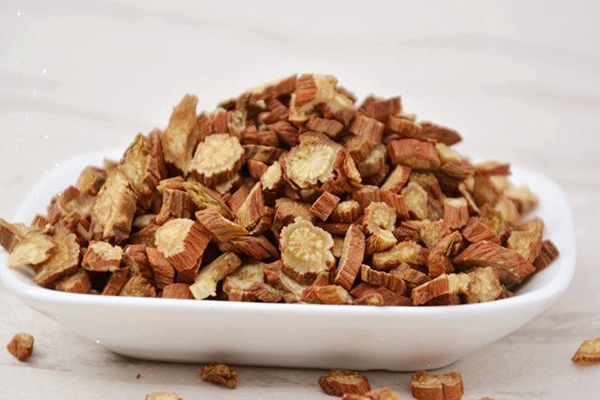 丹參能用來泡酒嗎 一斤白酒能泡多少丹參 丹參能用來泡酒嗎 一斤白酒能泡多少丹參