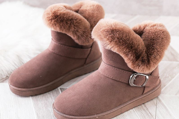 雪地靴是什么時(shí)候穿 雪地靴什么溫度穿 雪地靴是什么時(shí)候穿 雪地靴什么溫度穿