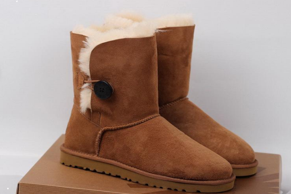 雪地靴要不要買大一碼 雪地靴要不要穿襪子 雪地靴要不要買大一碼 雪地靴要不要穿襪子