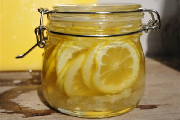 檸檬茶屬于什么茶 檸檬茶什么人不能喝 檸檬茶屬于什么茶 檸檬茶什么人不能喝