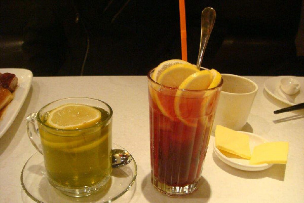 檸檬茶可以每天都喝嗎 檸檬茶對胃有影響嗎 檸檬茶可以每天都喝嗎 檸檬茶對胃有影響嗎