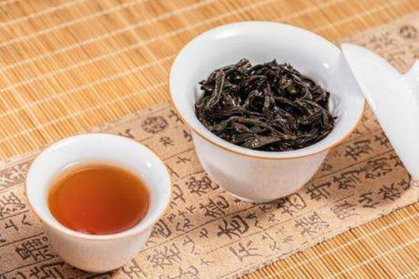 巖茶要用什么茶具 巖茶要多少度開水泡 巖茶要用什么茶具 巖茶要多少度開水泡