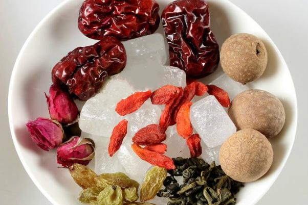 八寶茶和五寶茶哪個(gè)補(bǔ)腎壯陽(yáng)好 八寶茶去火還是上火