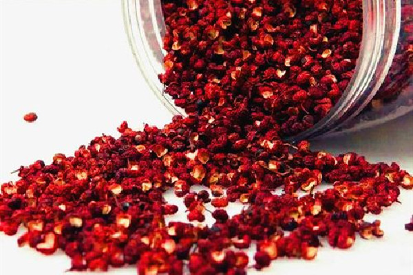 大紅袍花椒和四川花椒的區(qū)別 大紅袍花椒可以泡水喝嗎 大紅袍花椒和四川花椒的區(qū)別 大紅袍花椒可以泡水喝嗎