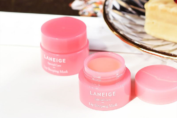 唇膜可以敷一個晚上嗎 唇膜敷多久效果最好 唇膜可以敷一個晚上嗎 唇膜敷多久效果最好