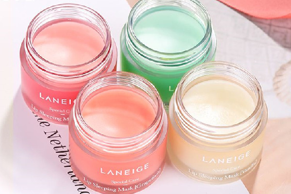 唇膜涂完可以涂口紅嗎 唇膜涂完要用保鮮膜嗎 唇膜涂完可以涂口紅嗎 唇膜涂完要用保鮮膜嗎