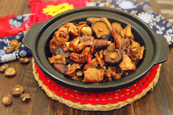 臘雞做之前要不要煮 臘雞用水泡多久 臘雞做之前要不要煮 臘雞用水泡多久