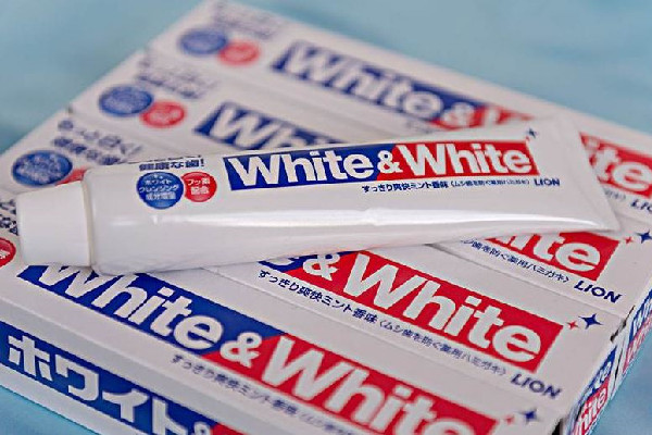 牙膏是經(jīng)常換好還是不換好 牙膏為什么不能一直用同一種 牙膏是經(jīng)常換好還是不換好 牙膏為什么不能一直用同一種