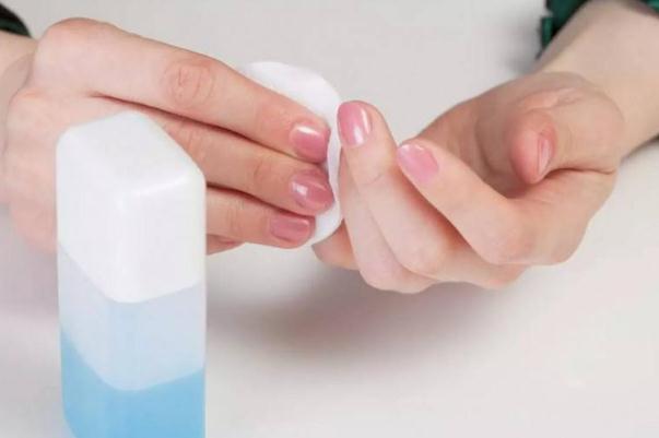 洗甲水是什么東西 洗甲水和卸甲水哪個(gè)好 洗甲水是什么東西 洗甲水和卸甲水哪個(gè)好