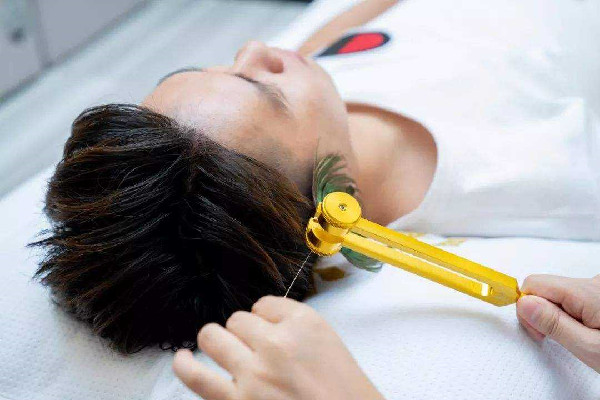 采耳的功效和作用 采耳可以清理耳屎?jiǎn)? alt=