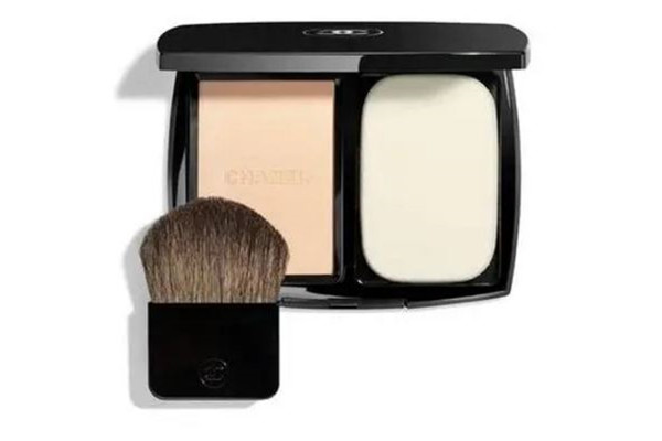 粉餅用什么粉撲 粉餅用洗面奶可以洗掉嗎 粉餅用什么粉撲 粉餅用洗面奶可以洗掉嗎