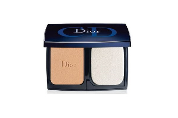 粉餅用到最后邊緣部分怎么用 粉餅用刷子好還是粉撲好 粉餅用到最后邊緣部分怎么用 粉餅用刷子好還是粉撲好