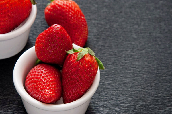 草莓如何挑選 草莓怎么保存好 草莓如何挑選 草莓怎么保存好