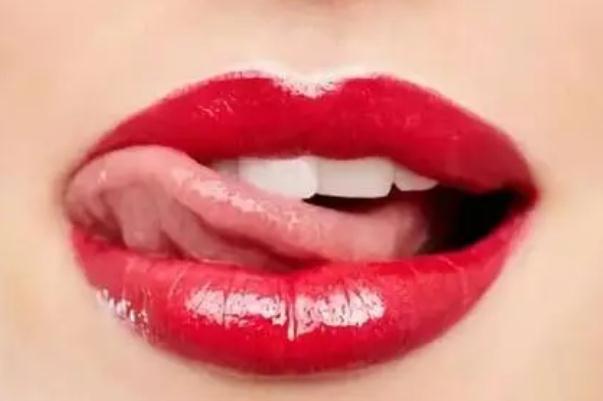 紋唇會(huì)結(jié)痂嗎 紋唇會(huì)留疤痕嗎 紋唇會(huì)結(jié)痂嗎 紋唇會(huì)留疤痕嗎