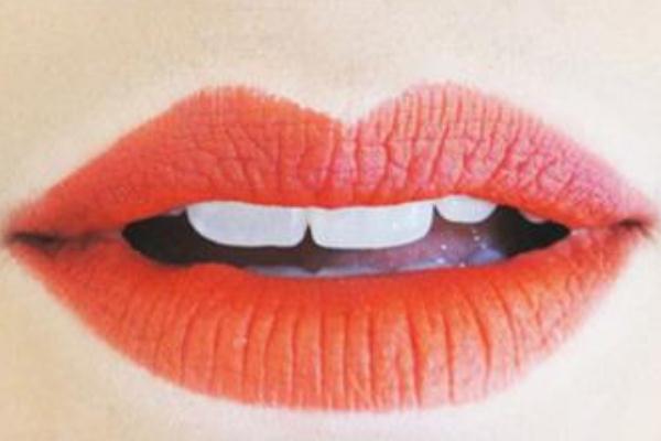 唇紋深怎么辦怎么去除 唇紋深怎么涂口紅 唇紋深怎么辦怎么去除 唇紋深怎么涂口紅