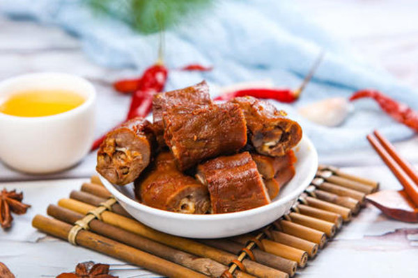 周黑鴨吃了上火嗎 周黑鴨的鹵料配方 周黑鴨吃了上火嗎 周黑鴨的鹵料配方