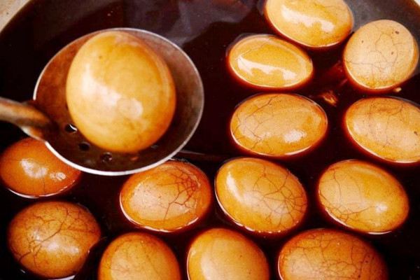 茶葉蛋能和牛奶一起吃嗎 茶葉蛋和豆?jié){能同吃嗎 茶葉蛋能和牛奶一起吃嗎 茶葉蛋和豆?jié){能同吃嗎