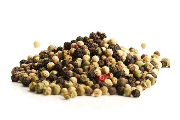 胡椒可以煲湯嗎 胡椒可以去腥味嗎 胡椒可以煲湯嗎 胡椒可以去腥味嗎