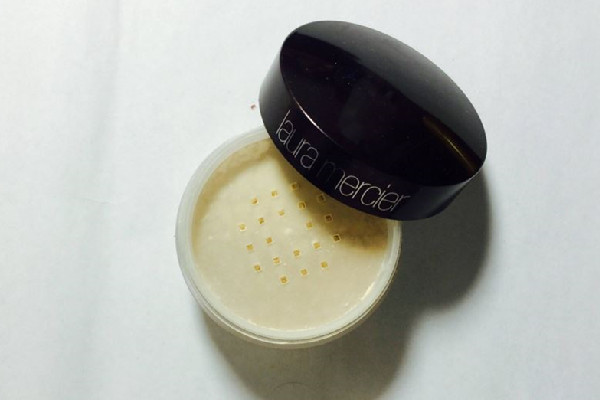 蜜粉撲怎么清洗 蜜粉撲多久洗一次 蜜粉撲怎么清洗 蜜粉撲多久洗一次