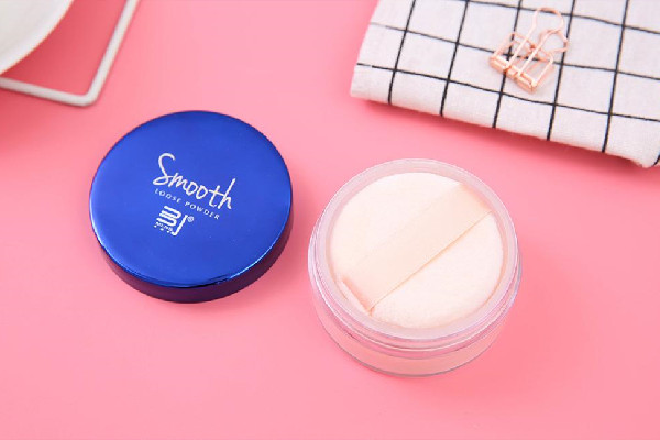 蜜粉撲怎么清洗 蜜粉撲多久洗一次 蜜粉撲怎么清洗 蜜粉撲多久洗一次