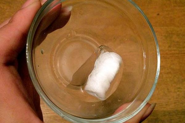 壓縮面膜會(huì)過(guò)敏嗎 如何判斷壓縮面膜里有沒(méi)有熒光劑 壓縮面膜會(huì)過(guò)敏嗎 如何判斷壓縮面膜里有沒(méi)有熒光劑