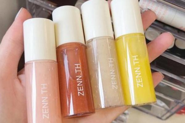 唇油可以淡化唇紋嗎 唇油能抹臉嗎 唇油可以淡化唇紋嗎 唇油能抹臉嗎