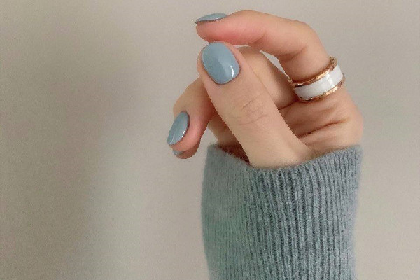 穿戴甲的膠水怎么卸掉 穿戴甲怎么卸 穿戴甲的膠水怎么卸掉 穿戴甲怎么卸