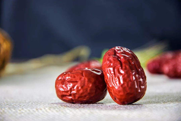 西域美農(nóng)紅棗吃了會胖嗎 西域美農(nóng)紅棗補(bǔ)血效果如何