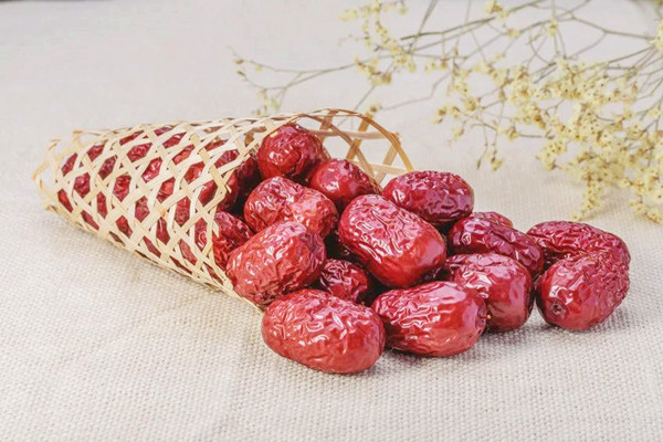 西域美農(nóng)紅棗吃了會胖嗎 西域美農(nóng)紅棗補(bǔ)血效果如何