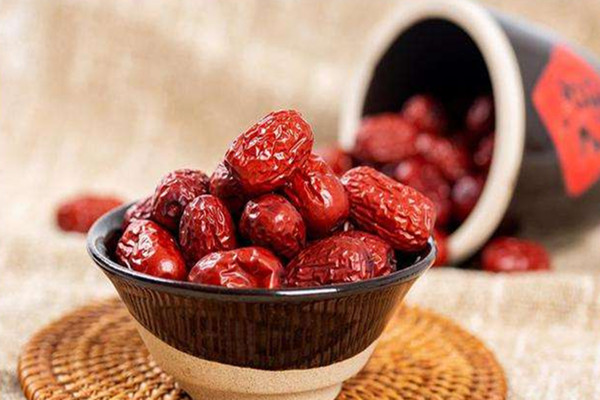 西域美農(nóng)紅棗減肥期間能吃嗎 西域美農(nóng)紅棗有酒味還能吃嗎 西域美農(nóng)紅棗減肥期間能吃嗎 西域美農(nóng)紅棗有酒味還能吃嗎