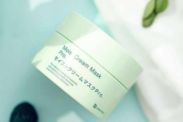 復(fù)活草面膜要用洗面奶洗嗎 復(fù)活草面膜要敷多久 復(fù)活草面膜要用洗面奶洗嗎 復(fù)活草面膜要敷多久