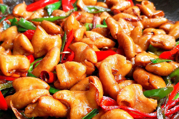 肥腸焯水要放什么 肥腸要焯水多久 肥腸焯水要放什么 肥腸要焯水多久