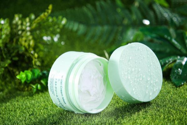 復(fù)活草面膜要用洗面奶洗嗎 復(fù)活草面膜要敷多久 復(fù)活草面膜要用洗面奶洗嗎 復(fù)活草面膜要敷多久