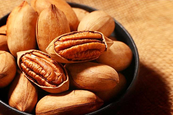 百草味碧根果吃了會回奶嗎 百草味碧根果吃了會便秘嗎 百草味碧根果吃了會回奶嗎 百草味碧根果吃了會便秘嗎