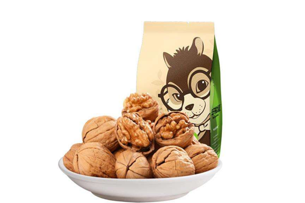 三只松鼠紙皮核桃能多吃嗎 三只松鼠紙皮核桃吃多了會(huì)怎樣 三只松鼠紙皮核桃能多吃嗎 三只松鼠紙皮核桃吃多了會(huì)怎樣