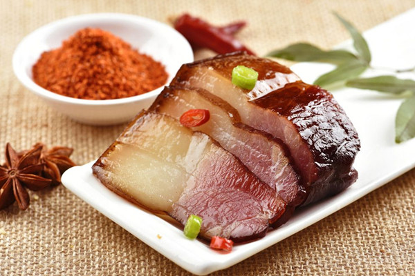 臘肉是要煮熟了再炒嗎 臘肉應該怎么清洗 臘肉是要煮熟了再炒嗎 臘肉應該怎么清洗