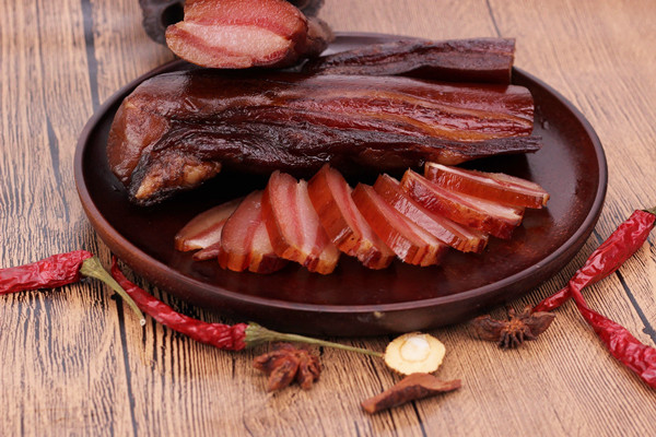 臘肉為什么不會(huì)壞 臘肉需要晾曬多久 臘肉為什么不會(huì)壞 臘肉需要晾曬多久