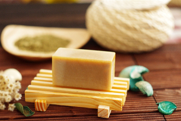 手工皂發(fā)霉了還能用嗎 手工皂變質(zhì)什么樣 手工皂發(fā)霉了還能用嗎 手工皂變質(zhì)什么樣