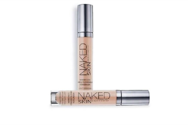 遮瑕液和粉底哪個(gè)先用 遮瑕液在化妝的哪個(gè)步驟 遮瑕液和粉底哪個(gè)先用 遮瑕液在化妝的哪個(gè)步驟