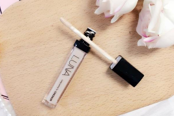 遮瑕液涂哪些位置 遮瑕液怎么用效果最好 遮瑕液涂哪些位置 遮瑕液怎么用效果最好