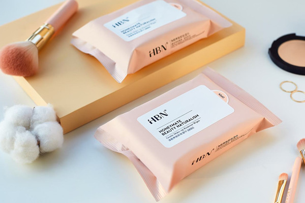 卸妝濕巾用完要不要洗臉 卸妝濕巾卸妝干凈嗎 卸妝濕巾用完要不要洗臉 卸妝濕巾卸妝干凈嗎