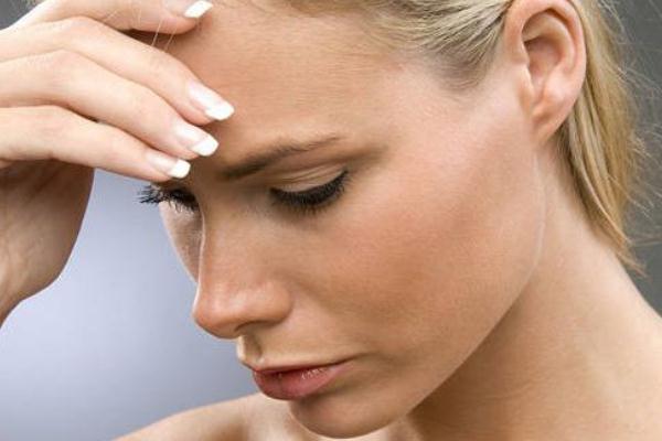 皮膚黃怎么變白 造成黃皮膚的原因有哪些 皮膚黃怎么變白 造成黃皮膚的原因有哪些