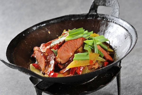 臘肉發(fā)霉了能不能吃 臘肉發(fā)霉了怎么處理 臘肉發(fā)霉了能不能吃 臘肉發(fā)霉了怎么處理