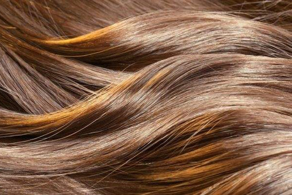 焗油會(huì)導(dǎo)致掉頭發(fā)嗎 焗油對(duì)頭發(fā)傷害大嗎 焗油會(huì)導(dǎo)致掉頭發(fā)嗎 焗油對(duì)頭發(fā)傷害大嗎