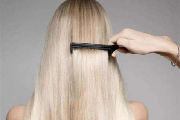 焗油會(huì)導(dǎo)致掉頭發(fā)嗎 焗油對(duì)頭發(fā)傷害大嗎 焗油會(huì)導(dǎo)致掉頭發(fā)嗎 焗油對(duì)頭發(fā)傷害大嗎