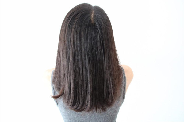 焗油可以改善發(fā)質(zhì)嗎 焗油對頭發(fā)有什么好處 焗油可以改善發(fā)質(zhì)嗎 焗油對頭發(fā)有什么好處