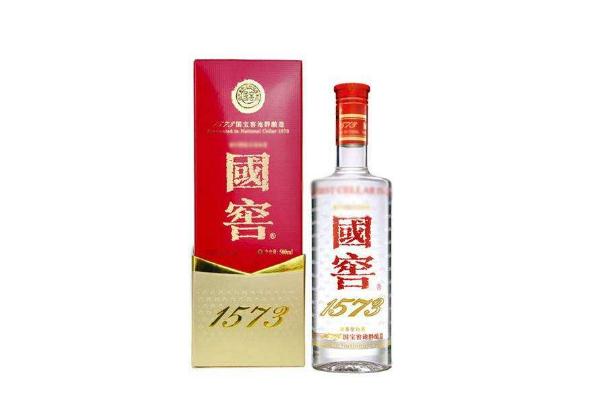瀘州老窖白酒怎么樣 瀘州老窖與五糧液哪一種更好喝 瀘州老窖白酒怎么樣 瀘州老窖與五糧液哪一種更好喝