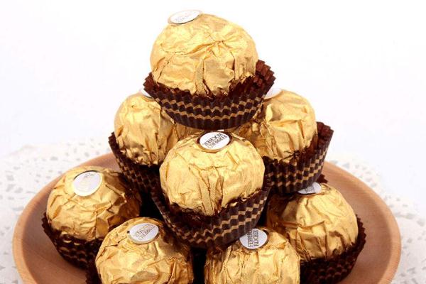 費(fèi)列羅巧克力保質(zhì)期一般多長(zhǎng)時(shí)間 費(fèi)列羅巧克力要不要冷藏 費(fèi)列羅巧克力保質(zhì)期一般多長(zhǎng)時(shí)間 費(fèi)列羅巧克力要不要冷藏