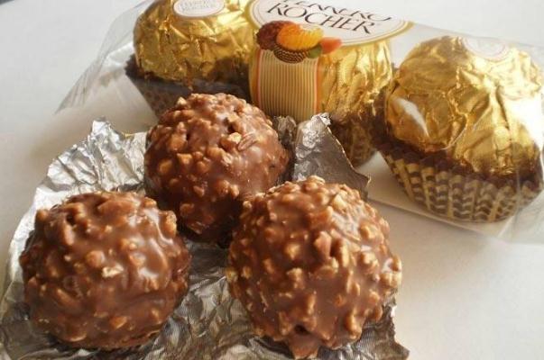 費(fèi)列羅巧克力保質(zhì)期一般多長(zhǎng)時(shí)間 費(fèi)列羅巧克力要不要冷藏 費(fèi)列羅巧克力保質(zhì)期一般多長(zhǎng)時(shí)間 費(fèi)列羅巧克力要不要冷藏